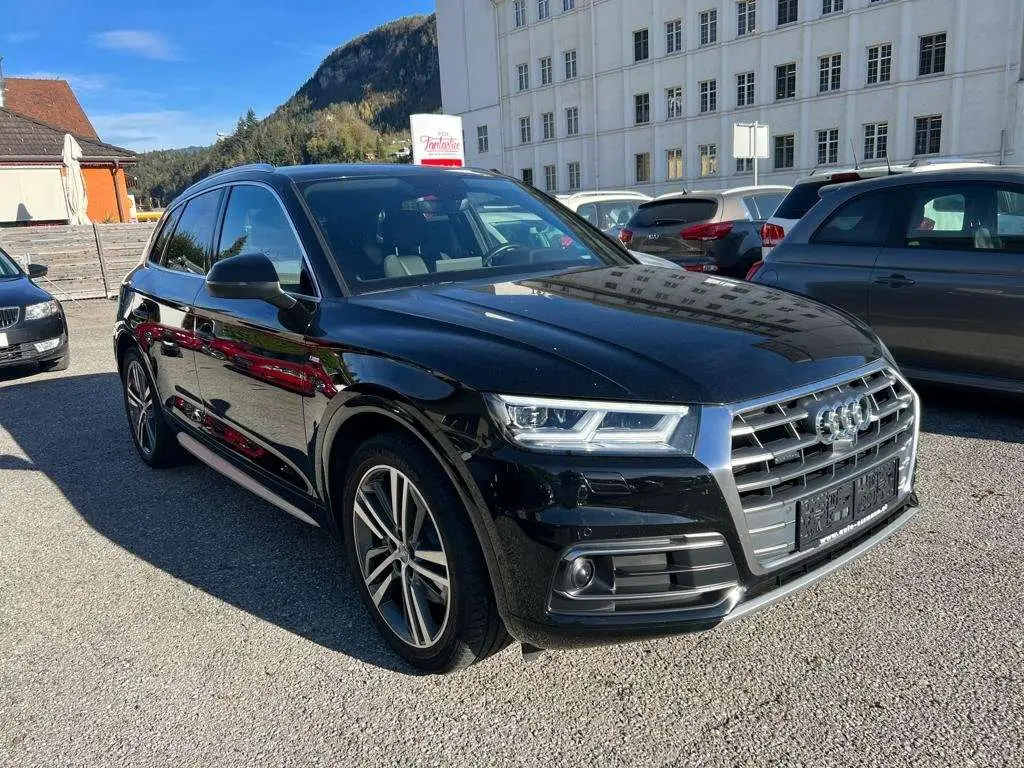 Photo 1 : Audi Q5 2018 Diesel