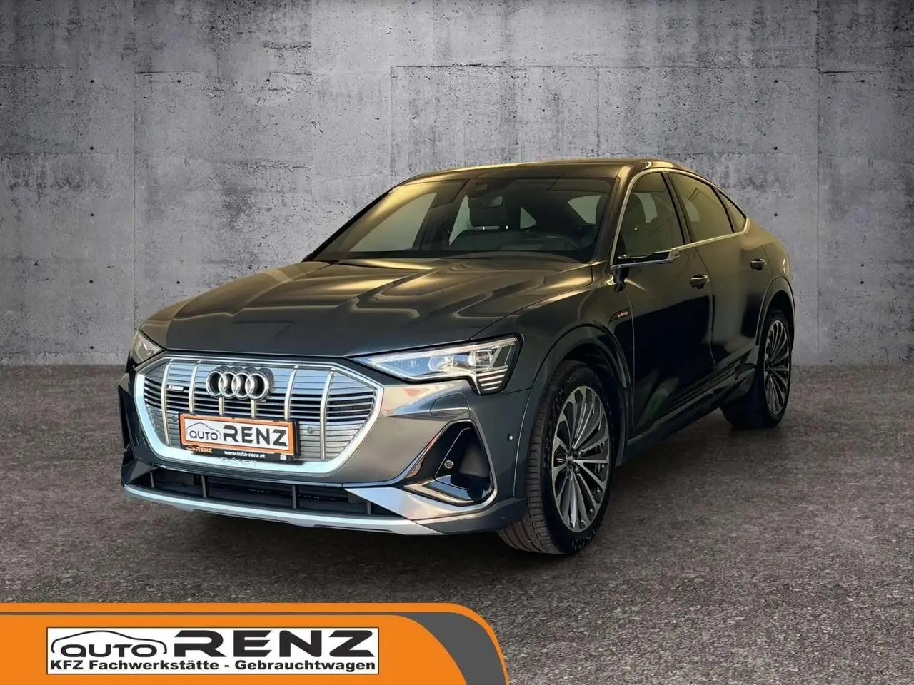 Photo 1 : Audi E-tron 2020 Electric