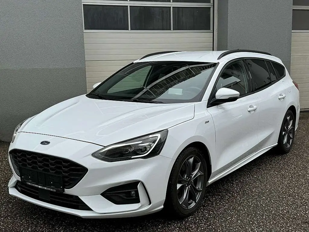 Photo 1 : Ford Focus 2021 Diesel