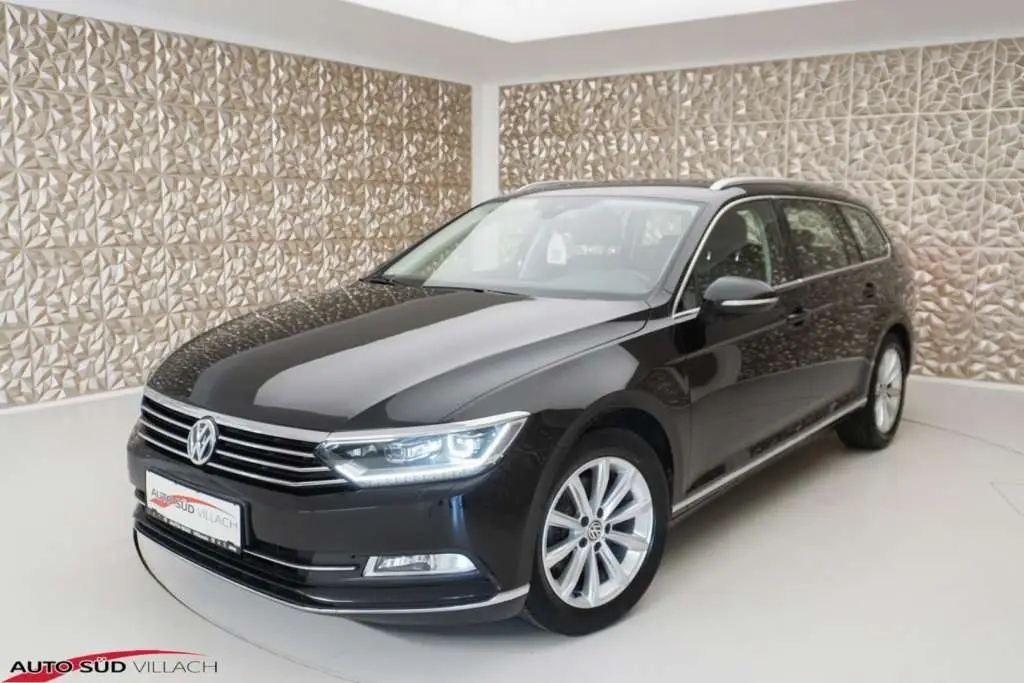 Photo 1 : Volkswagen Passat 2017 Essence