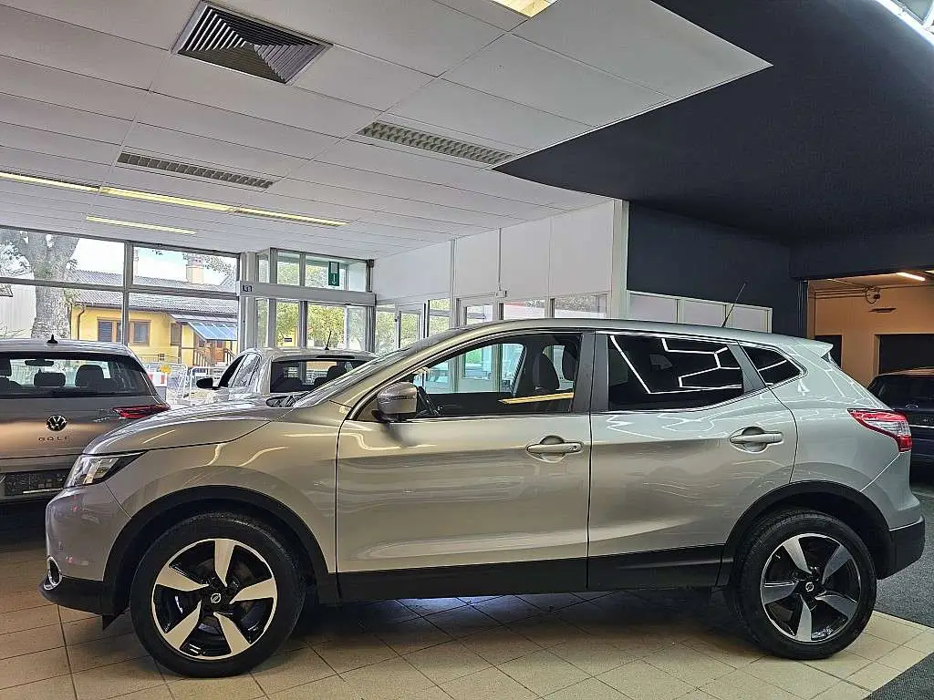 Photo 1 : Nissan Qashqai 2015 Diesel