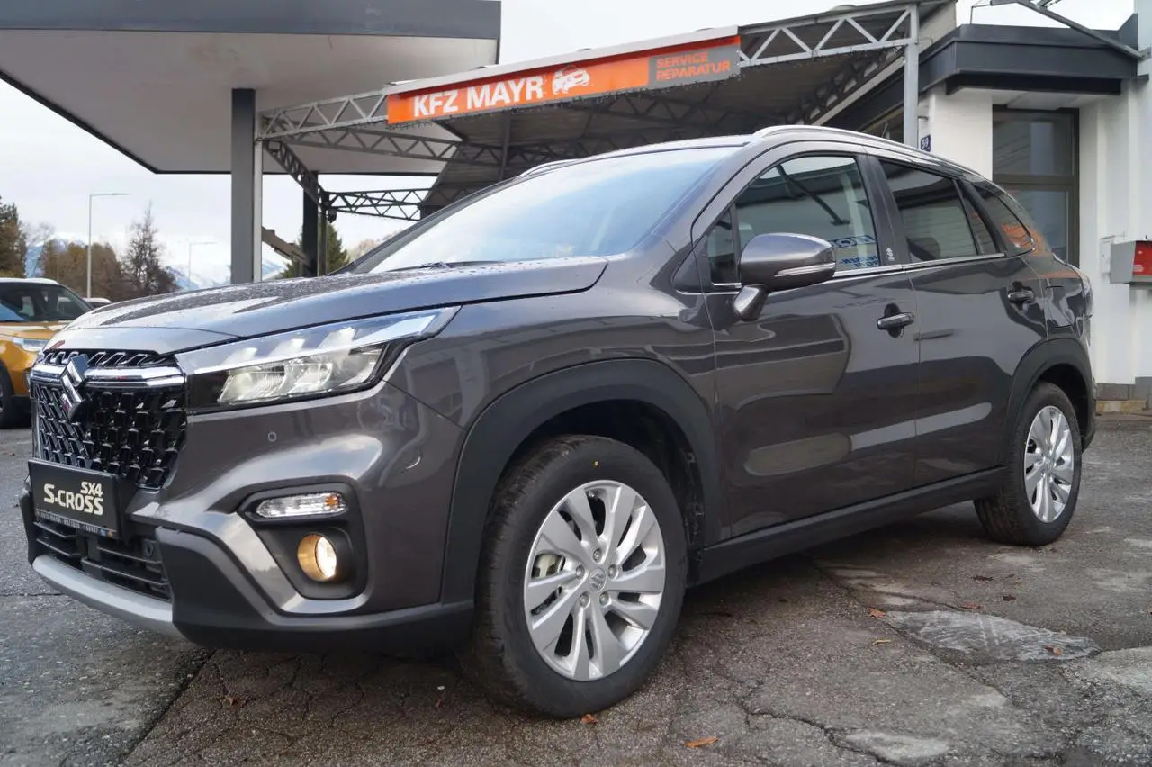 Photo 1 : Suzuki S-cross 2022 Essence