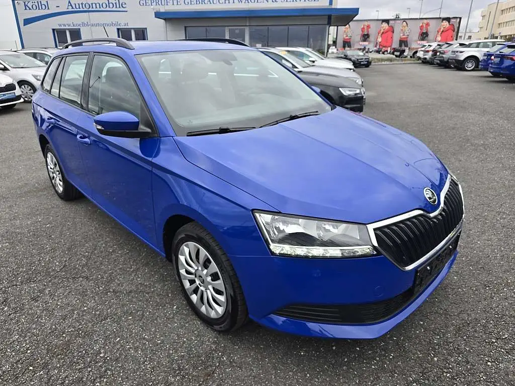 Photo 1 : Skoda Fabia 2022 Petrol