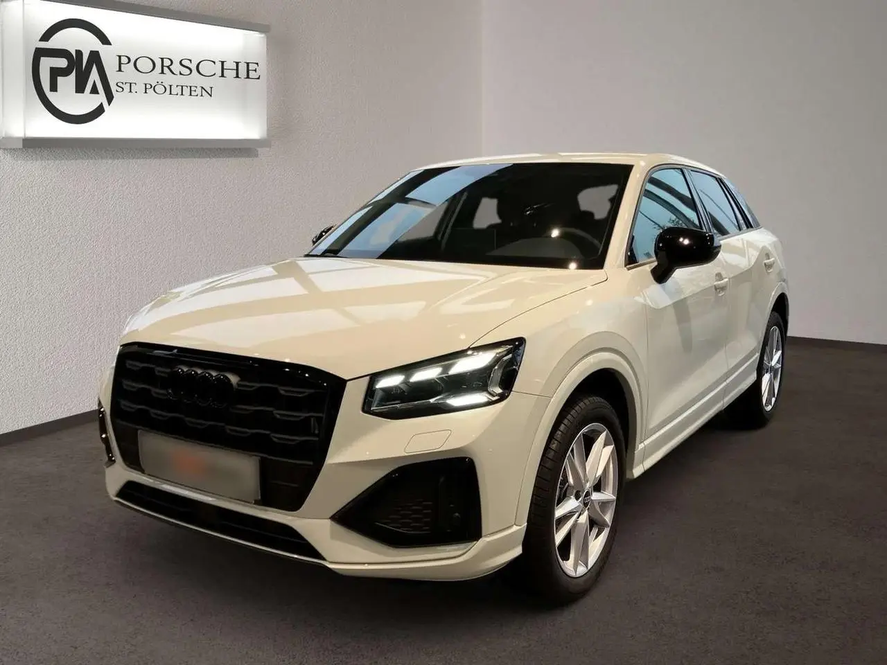 Photo 1 : Audi Q2 2024 Essence