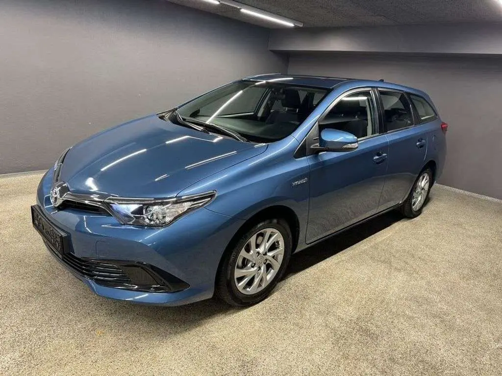 Photo 1 : Toyota Auris 2016 Petrol