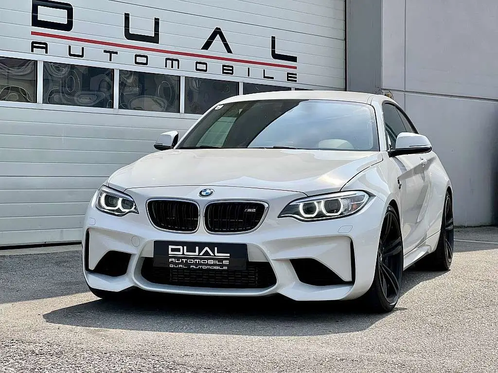 Photo 1 : Bmw M2 2017 Petrol