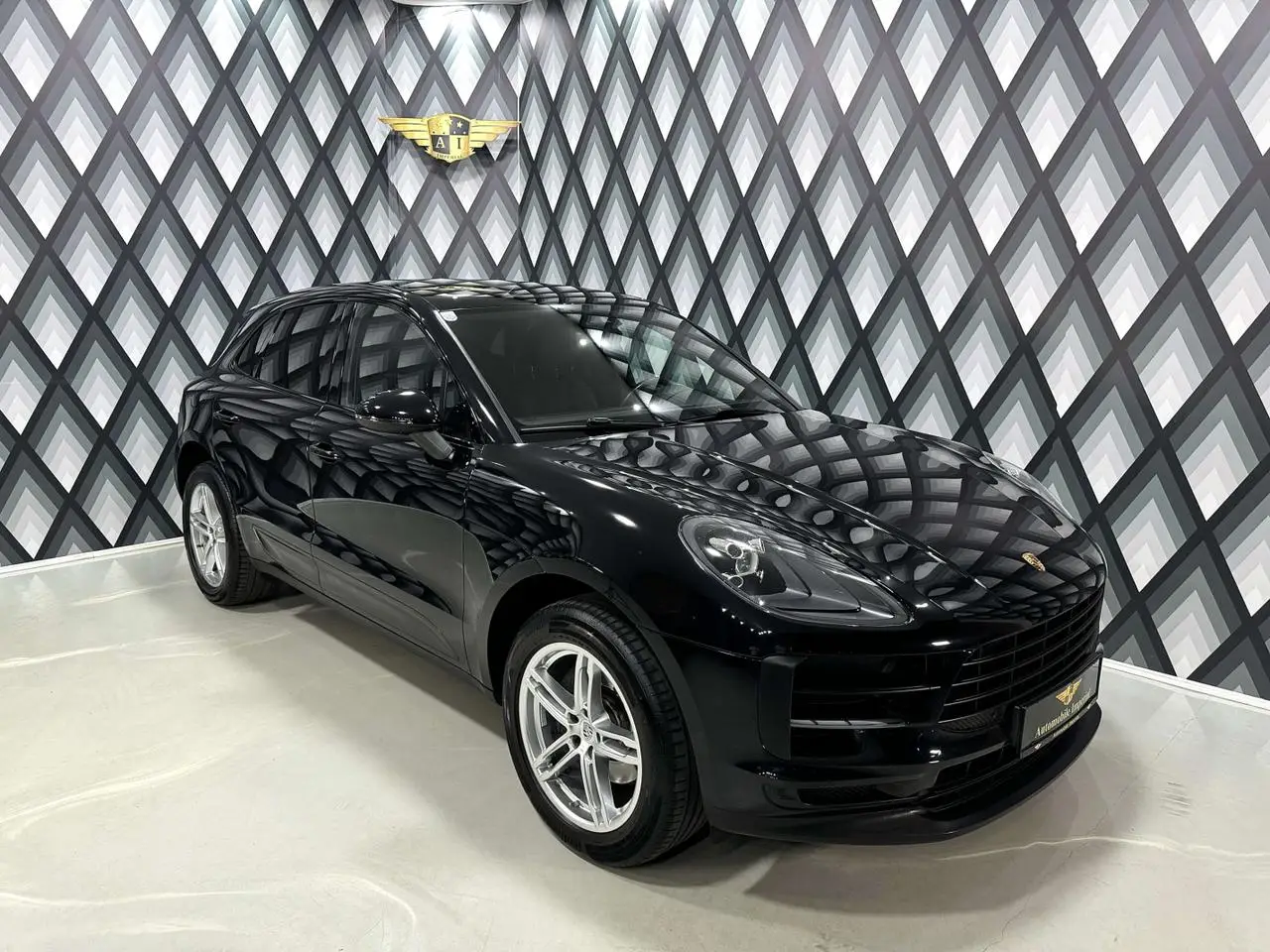 Photo 1 : Porsche Macan 2019 Essence