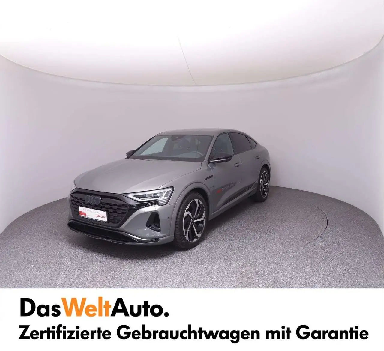 Photo 1 : Audi Q8 2024 Électrique