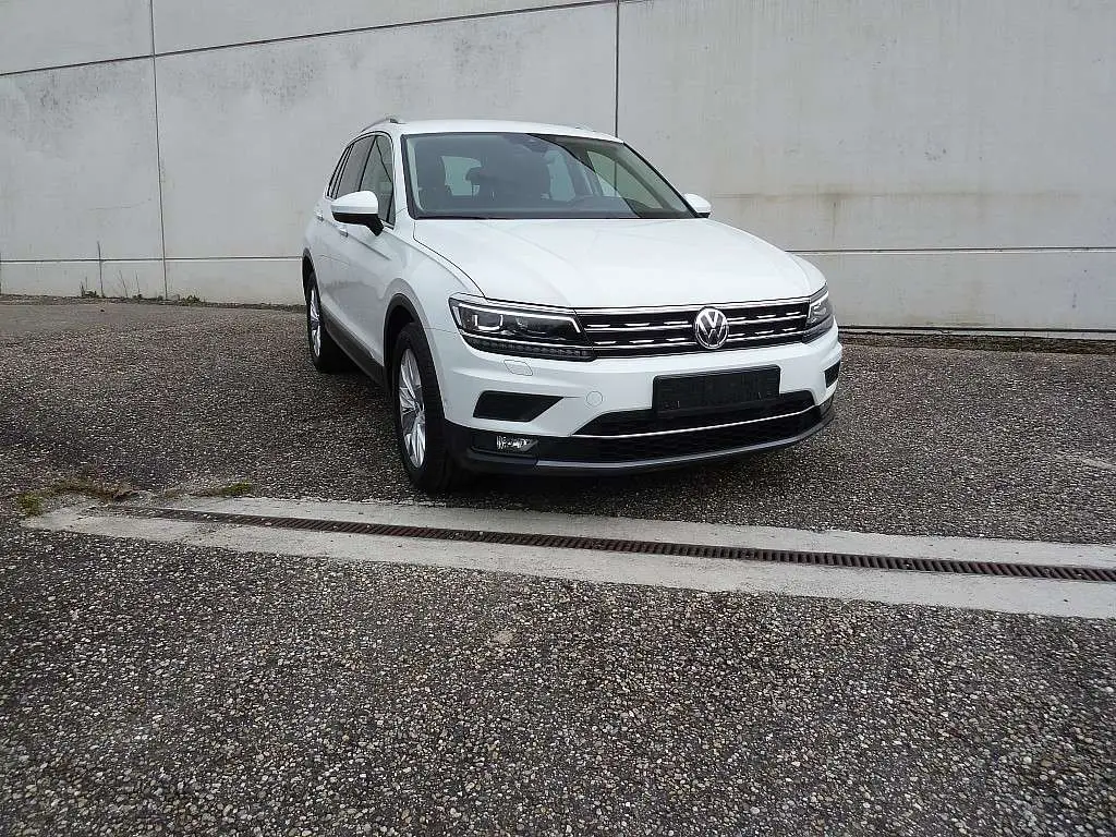 Photo 1 : Volkswagen Tiguan 2018 Essence