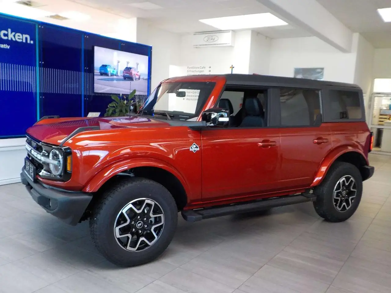 Photo 1 : Ford Bronco 2024 Petrol