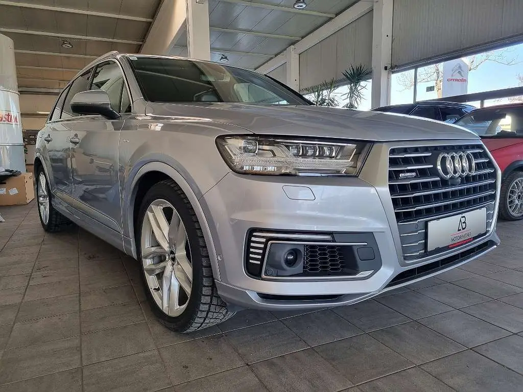 Photo 1 : Audi Q7 2017 Diesel