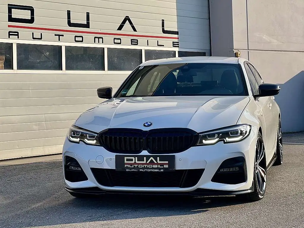 Photo 1 : Bmw Serie 3 2019 Diesel