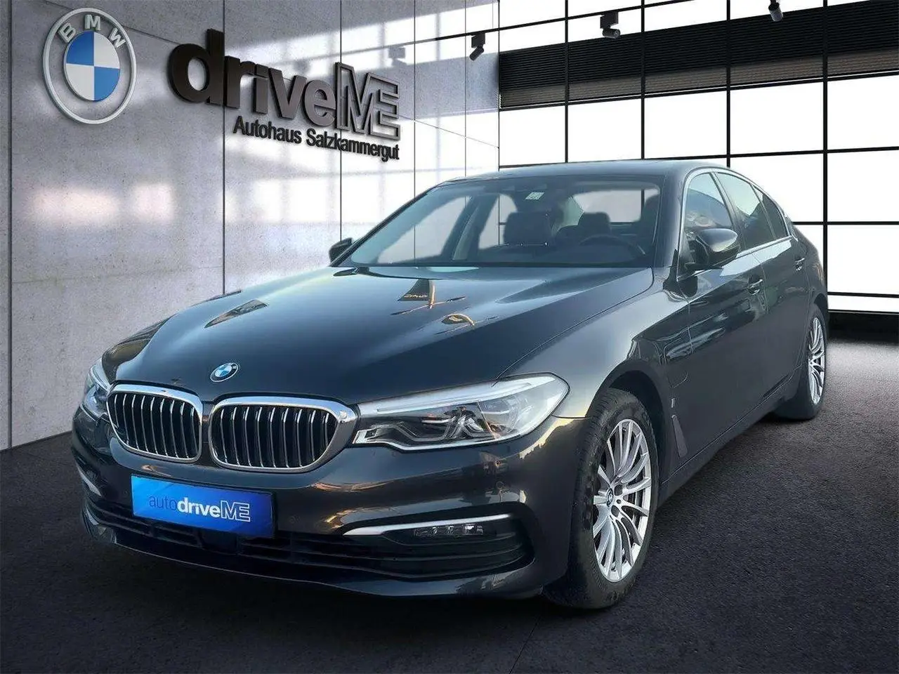 Photo 1 : Bmw Serie 5 2019 Essence