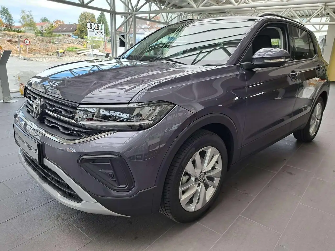 Photo 1 : Volkswagen T-cross 2024 Petrol