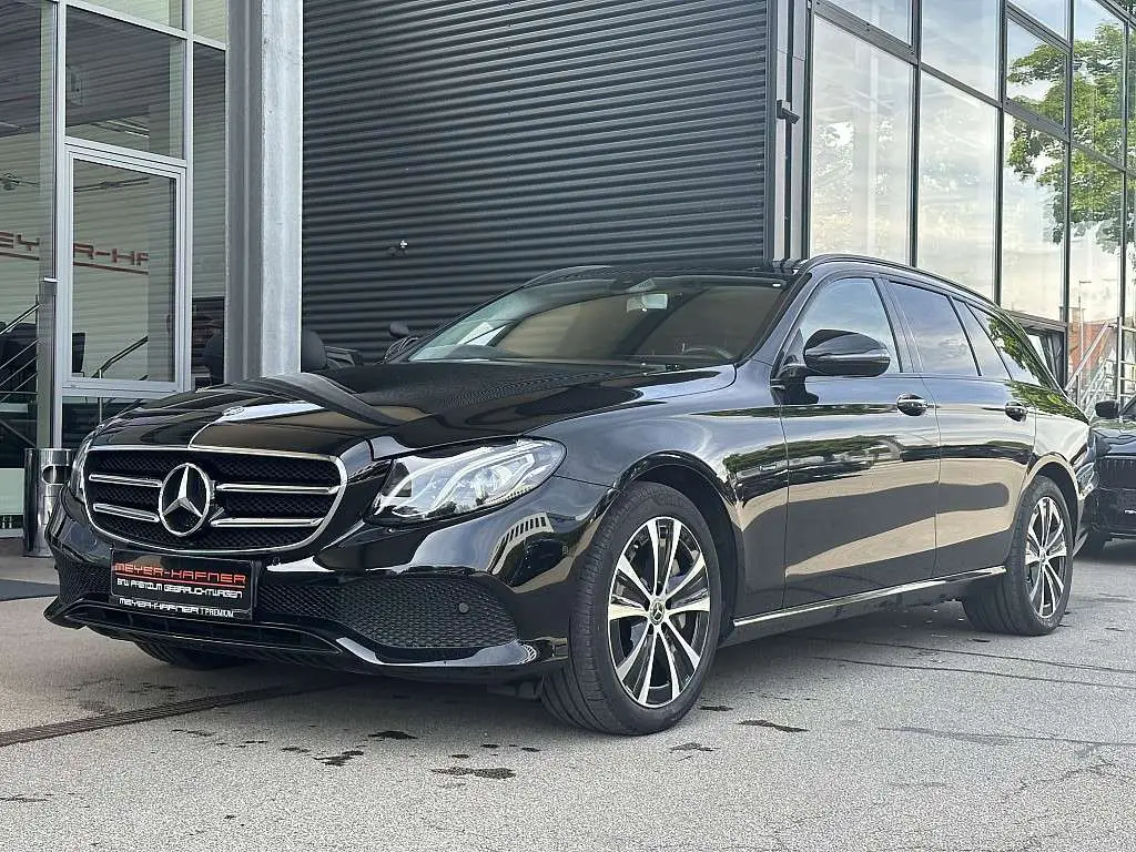 Photo 1 : Mercedes-benz Classe E 2019 Hybride