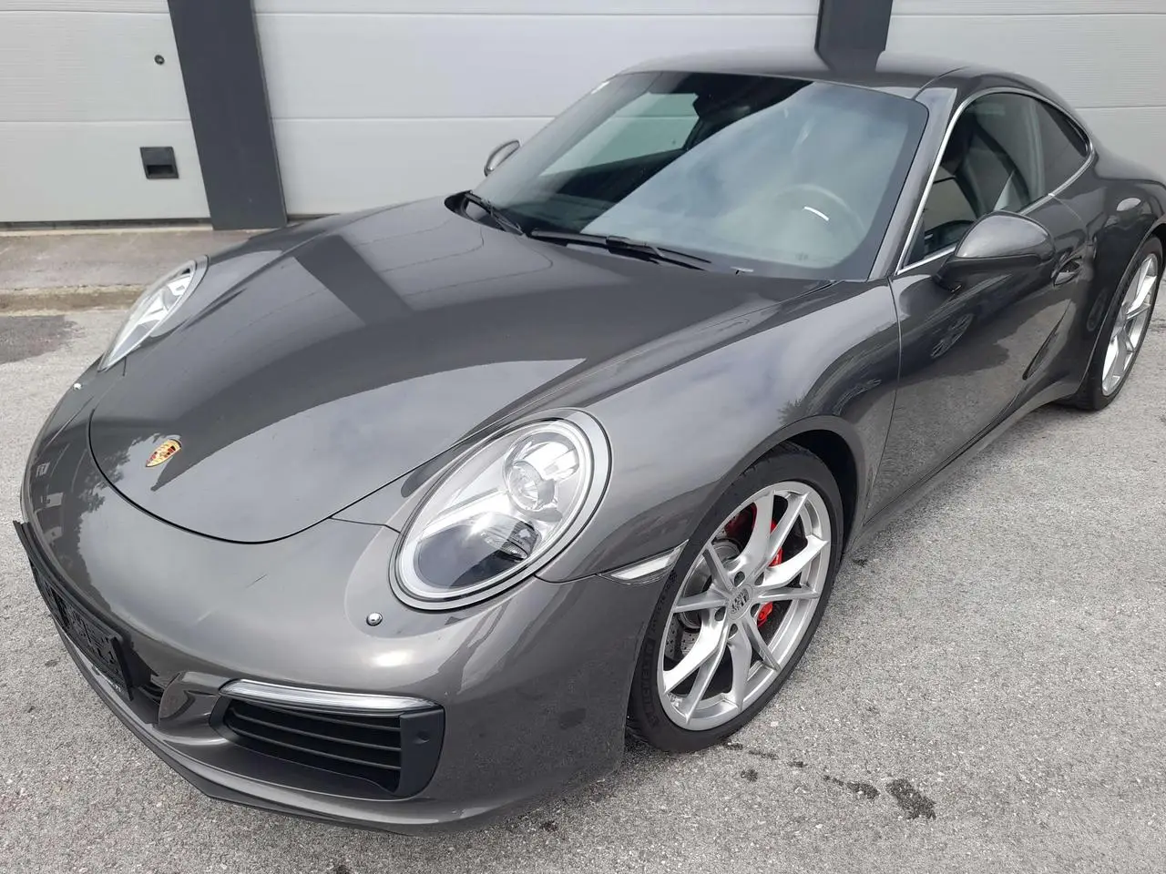 Photo 1 : Porsche 991 2018 Essence