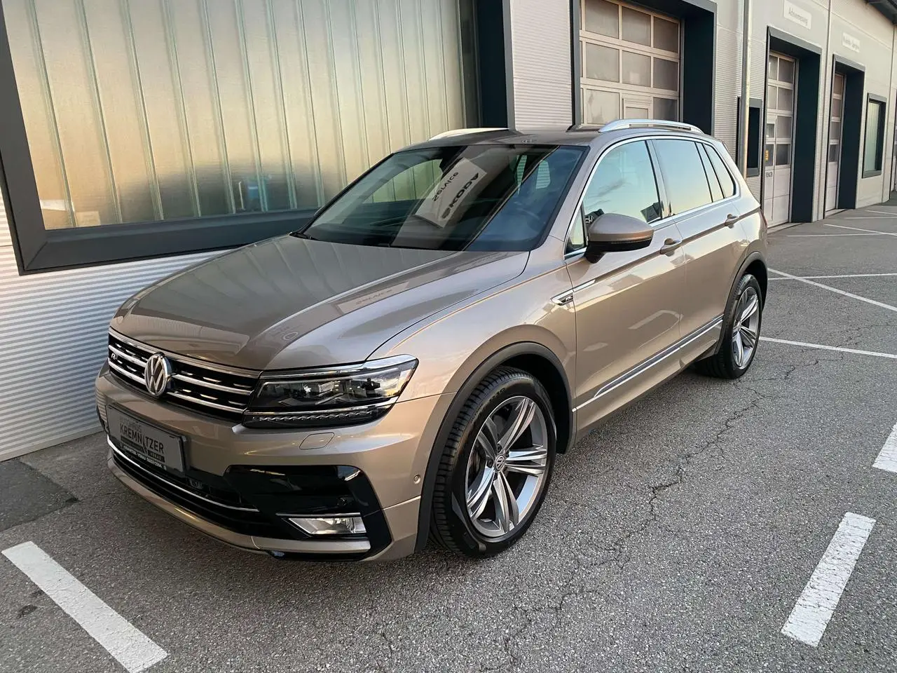 Photo 1 : Volkswagen Tiguan 2016 Diesel