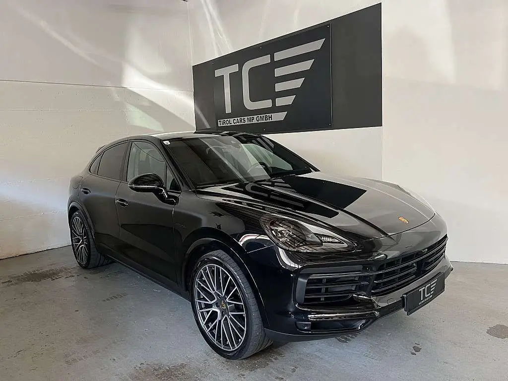 Photo 1 : Porsche Cayenne 2022 Hybrid