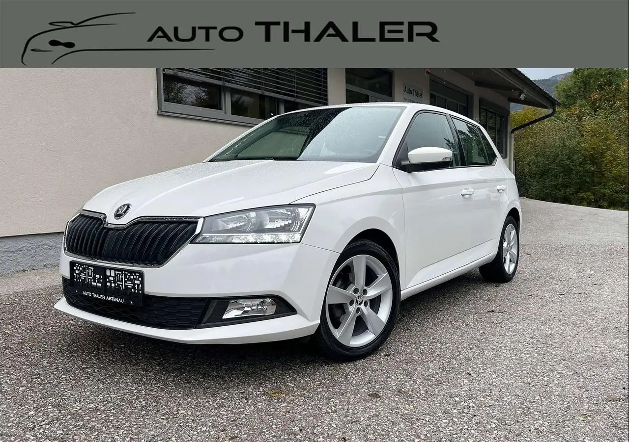 Photo 1 : Skoda Fabia 2021 Petrol