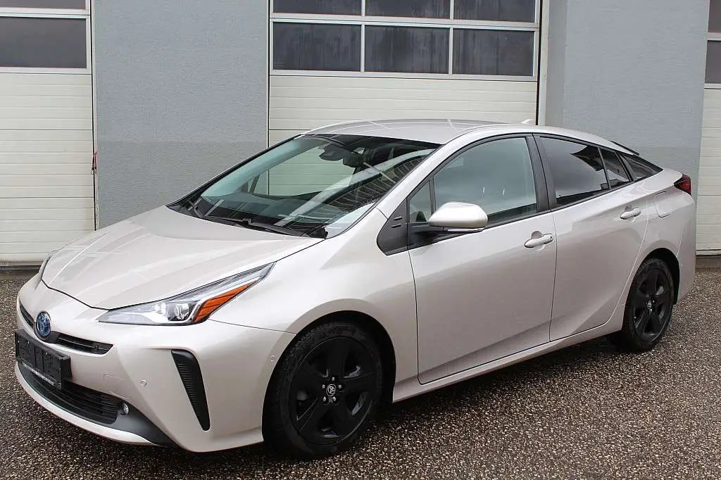 Photo 1 : Toyota Prius 2019 Hybride