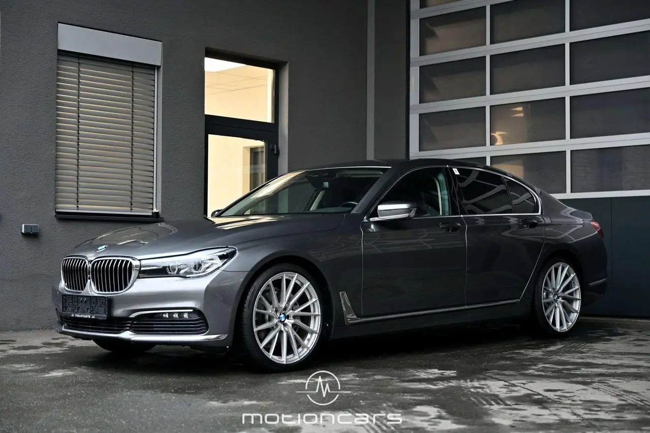 Photo 1 : Bmw Serie 7 2017 Diesel