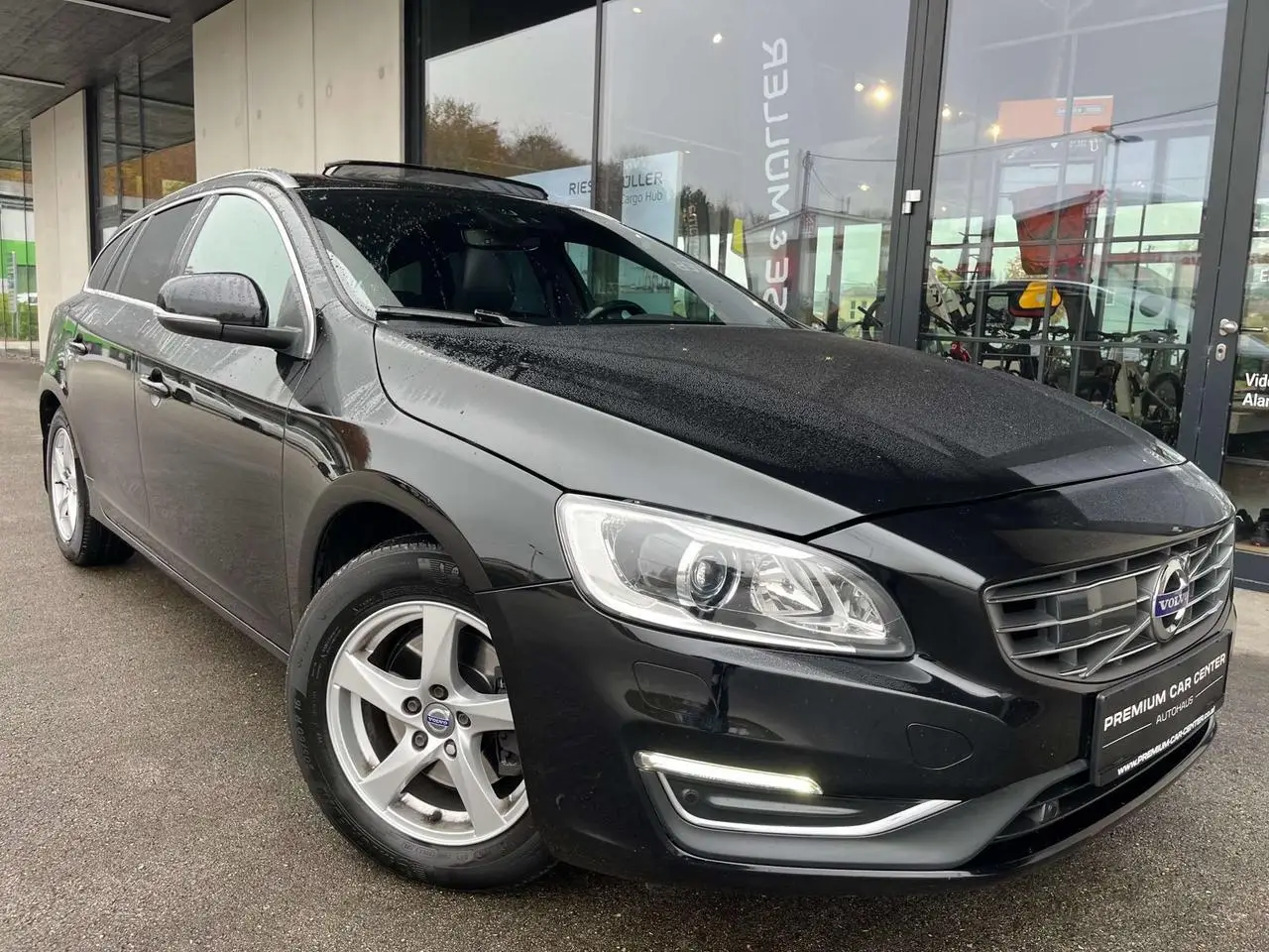 Photo 1 : Volvo V60 2017 Diesel