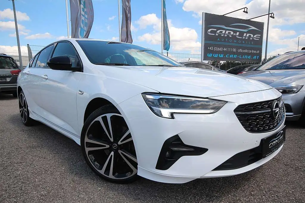 Photo 1 : Opel Insignia 2022 Diesel