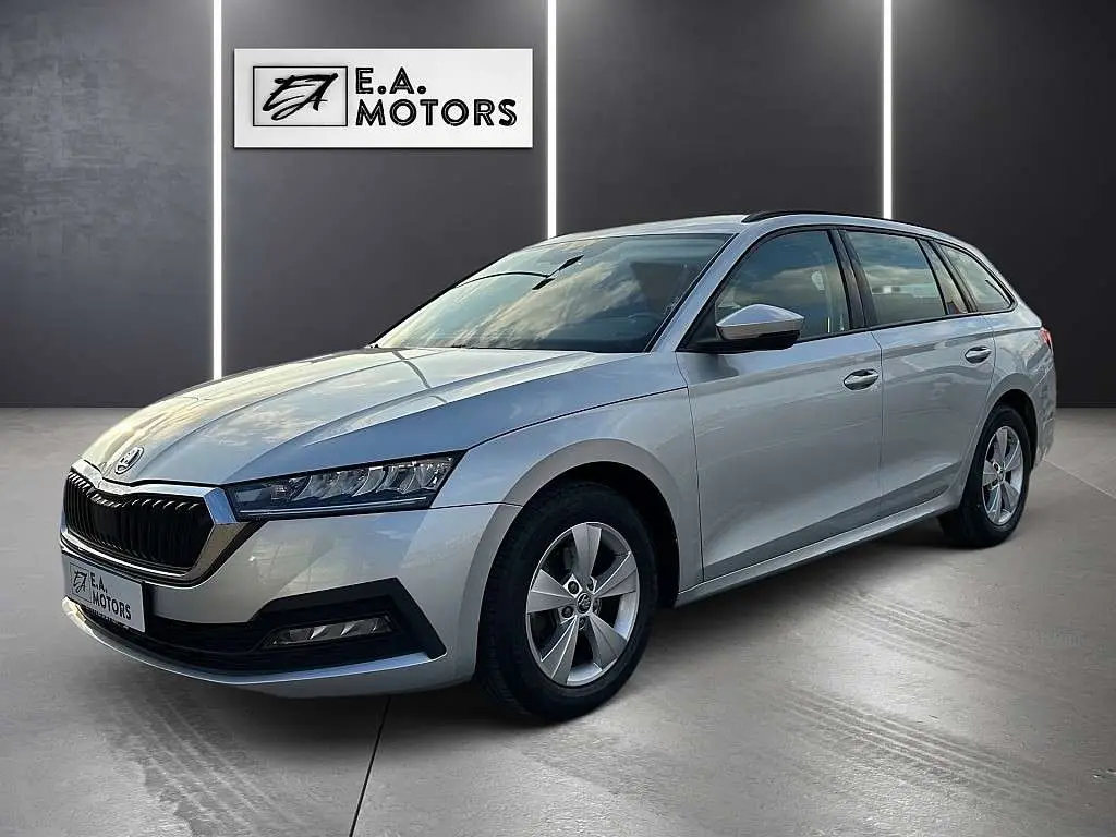 Photo 1 : Skoda Octavia 2020 Essence