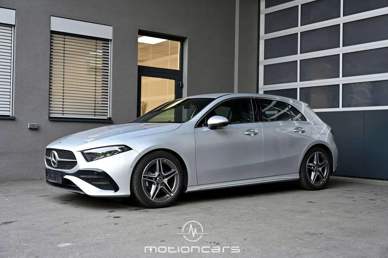 Photo 1 : Mercedes-benz Classe A 2023 Essence