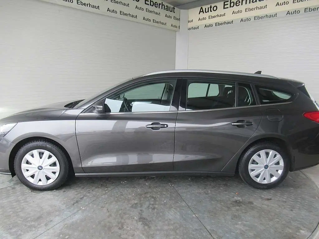 Photo 1 : Ford Focus 2021 Diesel