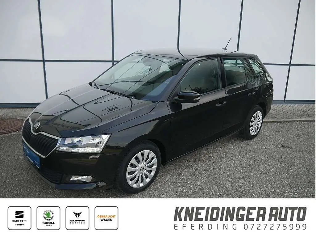 Photo 1 : Skoda Fabia 2021 Petrol