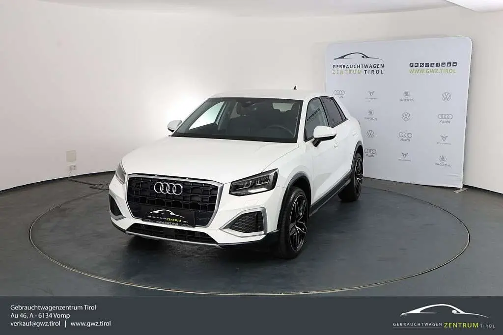 Photo 1 : Audi Q2 2021 Diesel