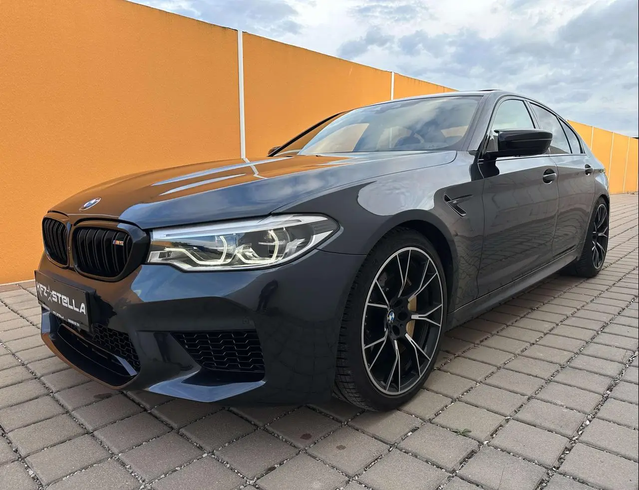 Photo 1 : Bmw M5 2018 Petrol