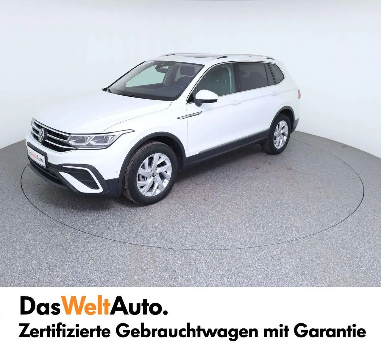 Photo 1 : Volkswagen Tiguan 2023 Essence