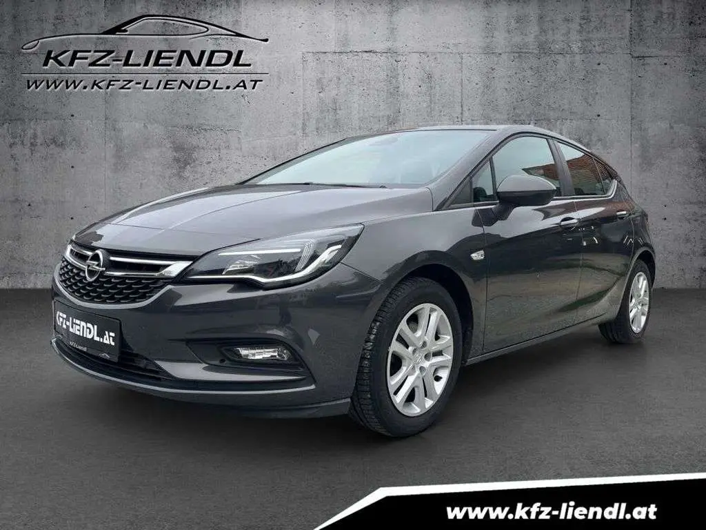 Photo 1 : Opel Astra 2016 Essence