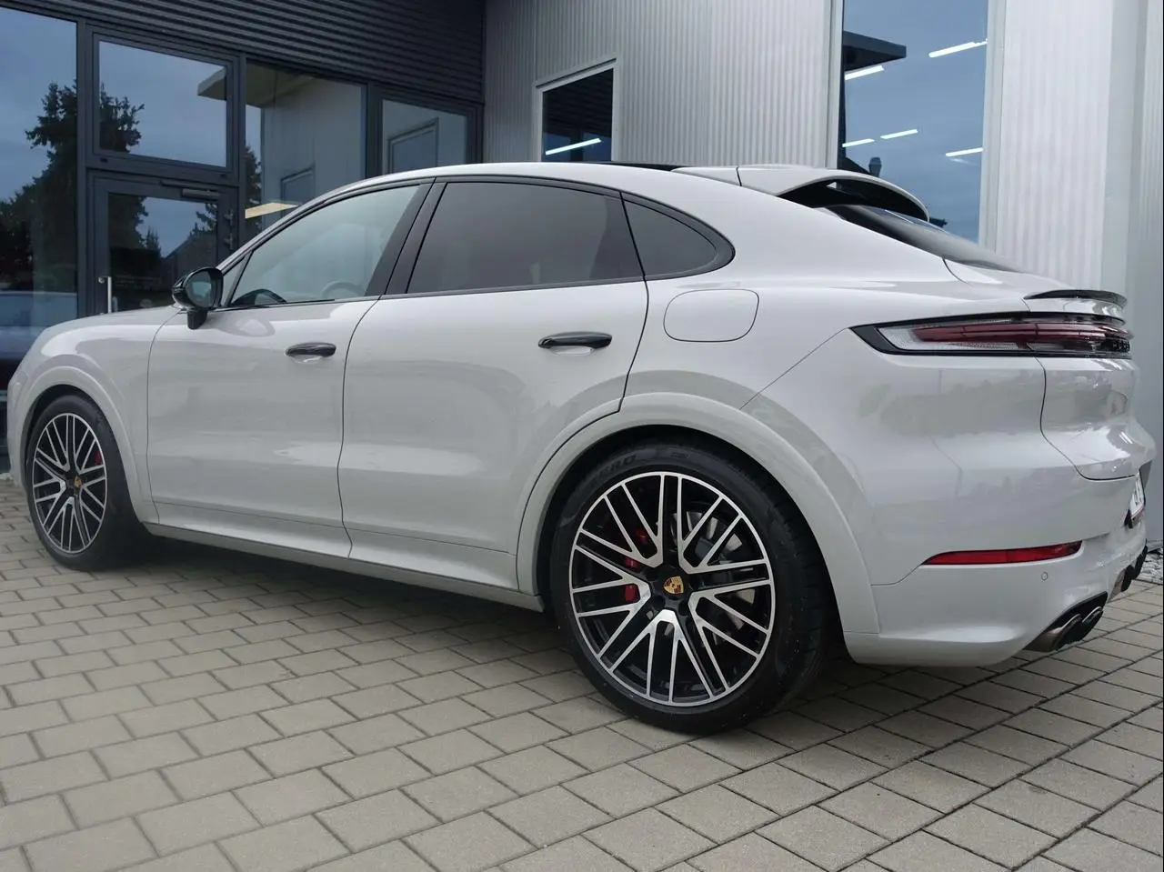 Photo 1 : Porsche Cayenne 2024 Hybride