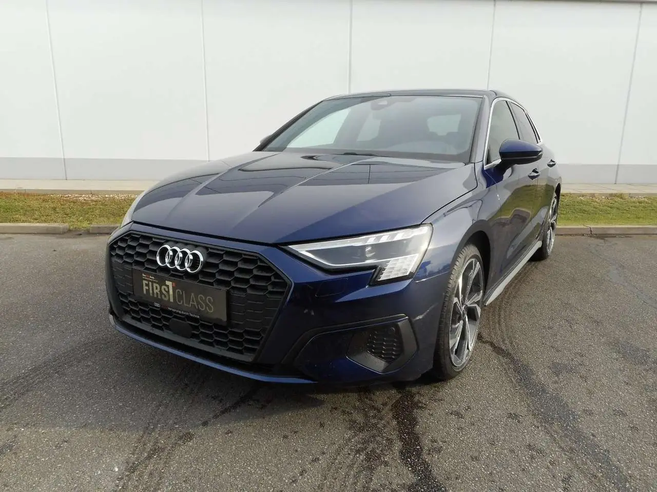 Photo 1 : Audi A3 2023 Petrol