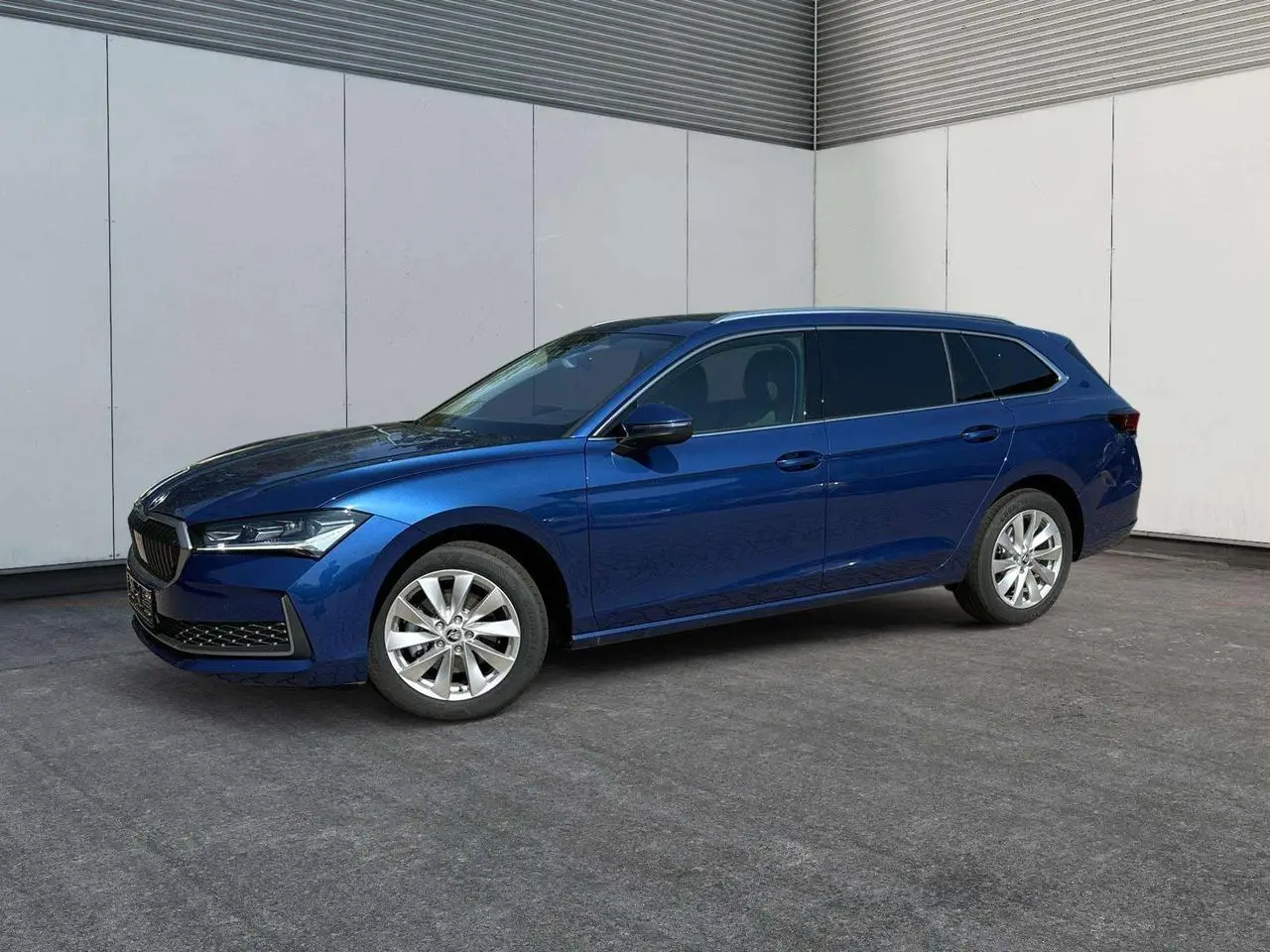 Photo 1 : Skoda Superb 2024 Essence