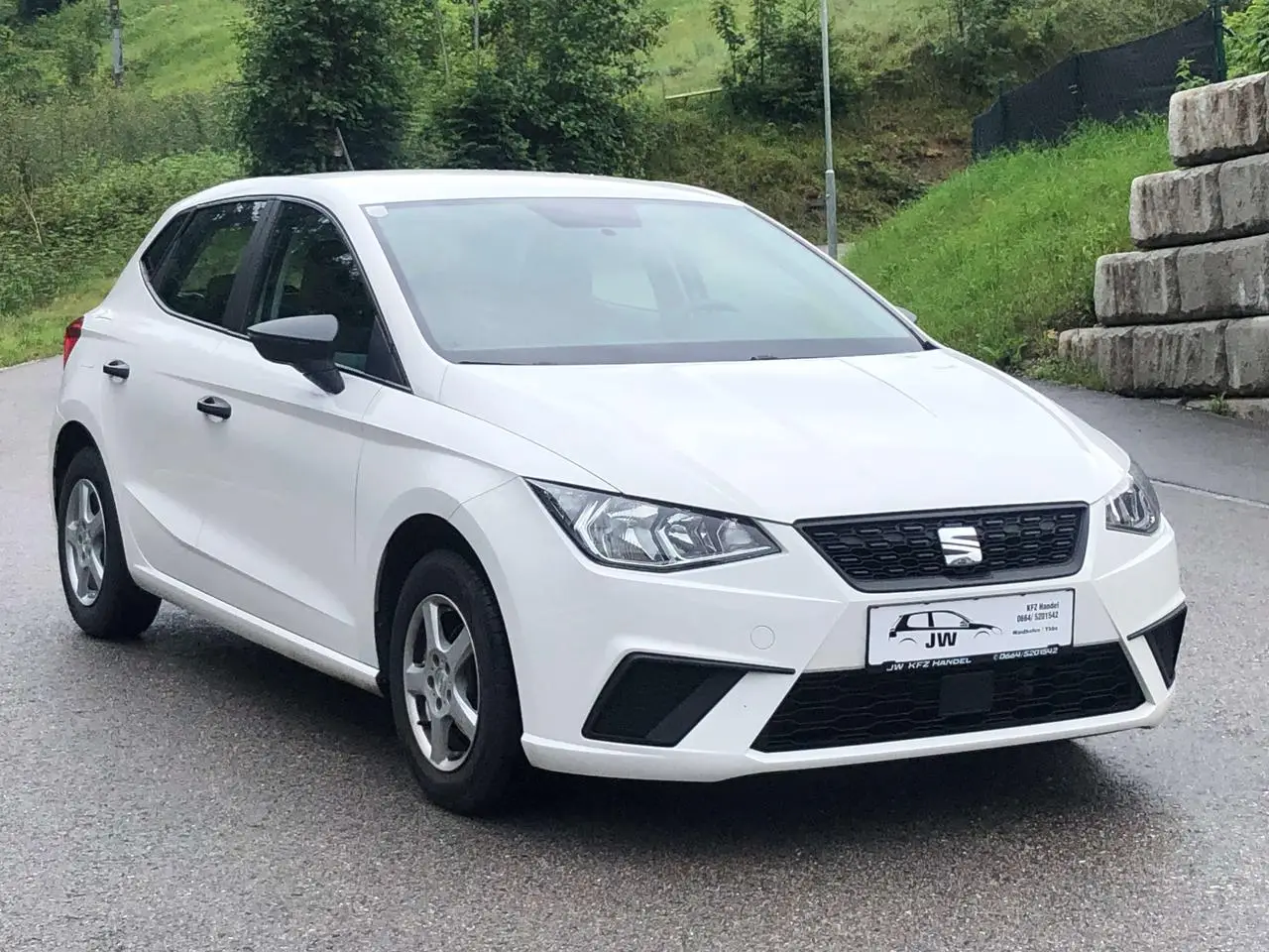 Photo 1 : Seat Ibiza 2018 Petrol