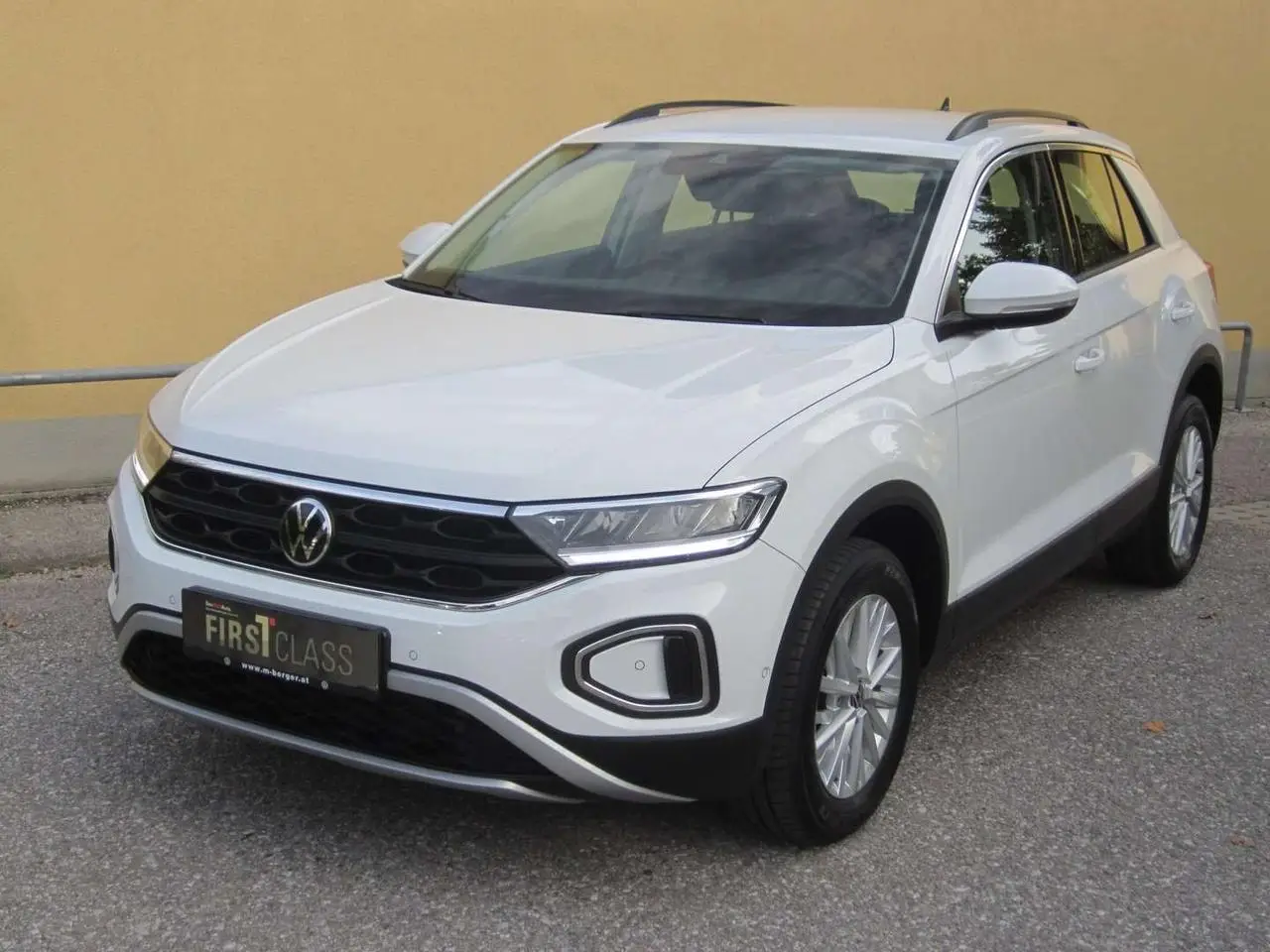 Photo 1 : Volkswagen T-roc 2023 Petrol