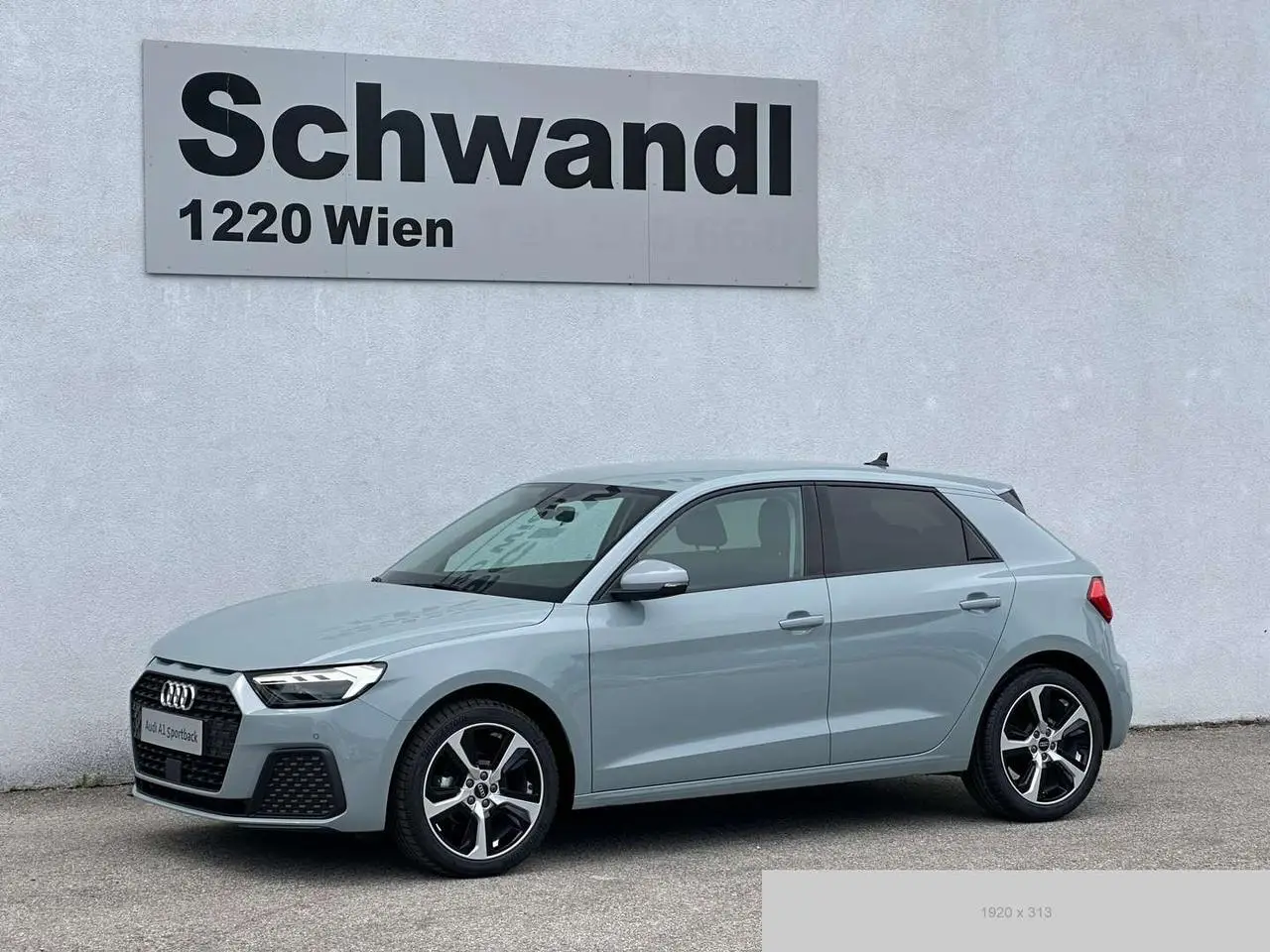 Photo 1 : Audi A1 2024 Essence