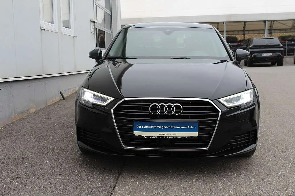 Photo 1 : Audi A3 2020 Diesel