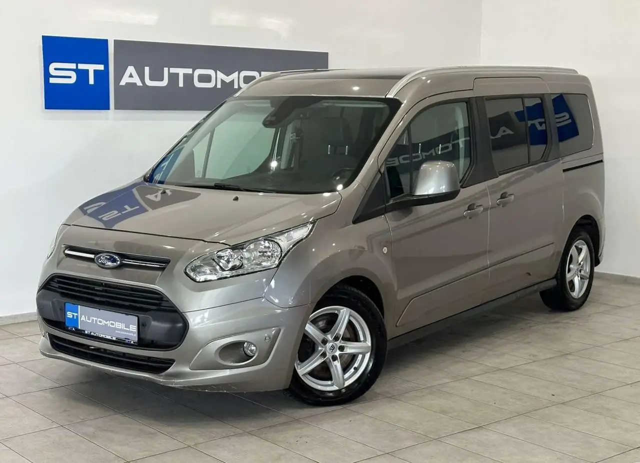 Photo 1 : Ford Grand Tourneo 2017 Diesel