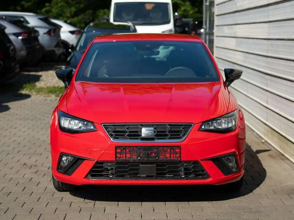 Photo 1 : Seat Ibiza 2024 Petrol