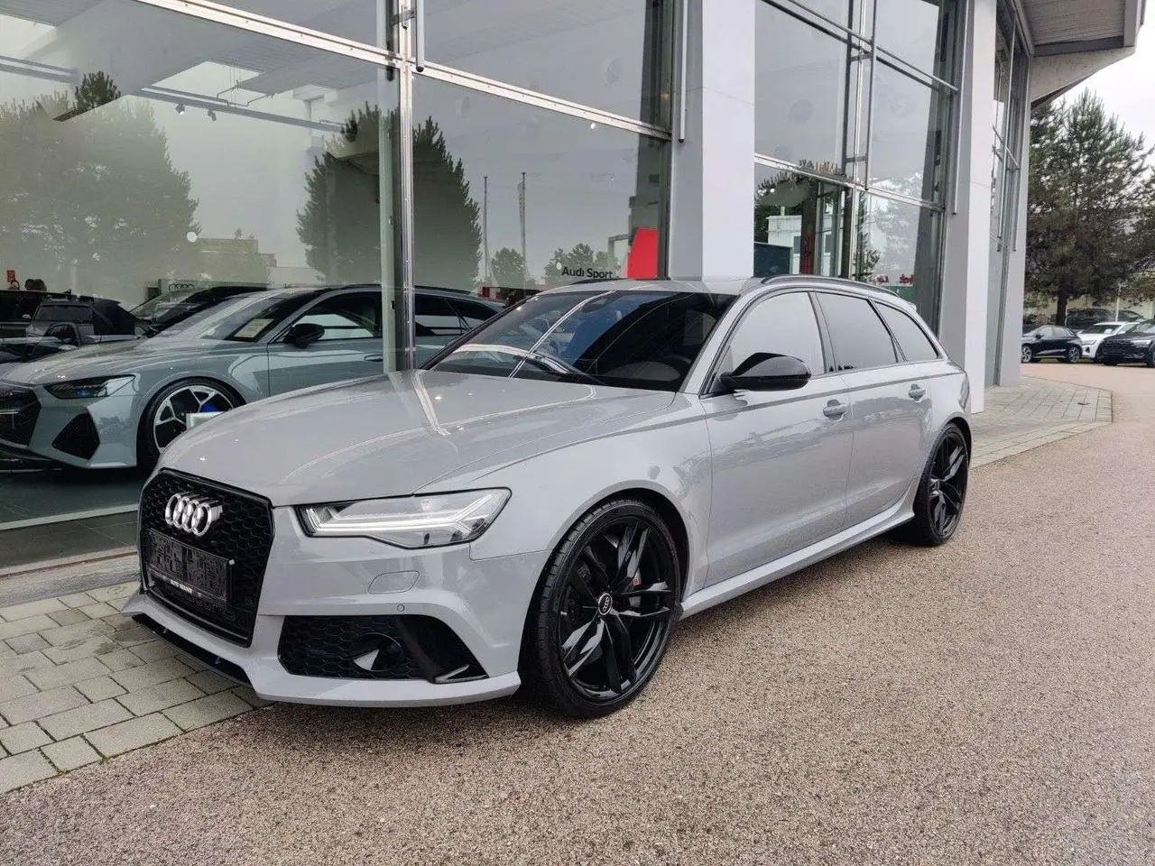 Photo 1 : Audi Rs6 2015 Petrol