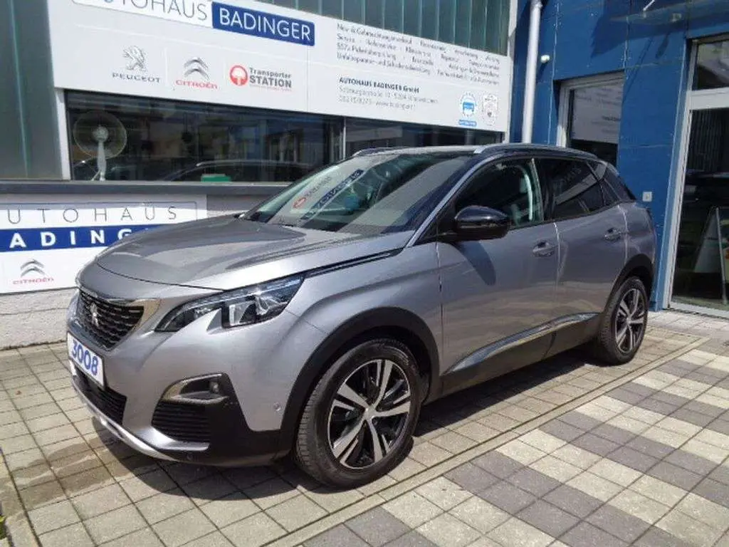 Photo 1 : Peugeot 3008 2018 Petrol