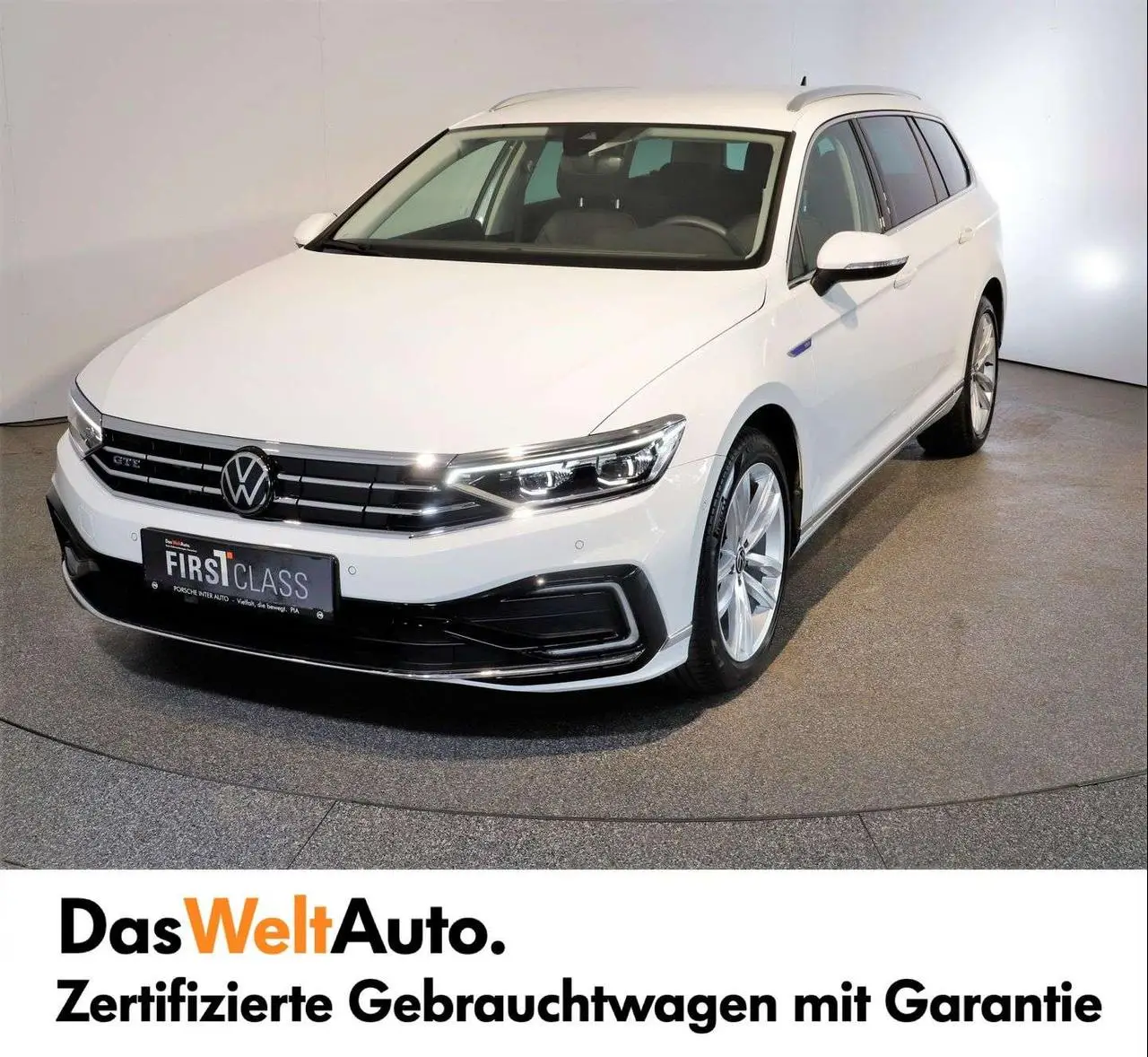 Photo 1 : Volkswagen Passat 2023 Hybrid