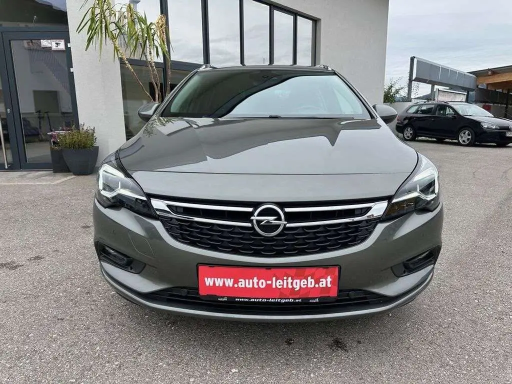 Photo 1 : Opel Astra 2018 Diesel