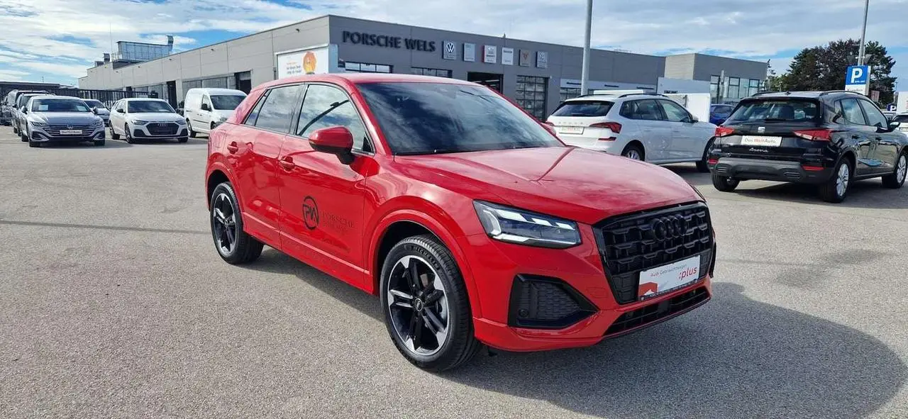 Photo 1 : Audi Q2 2024 Essence