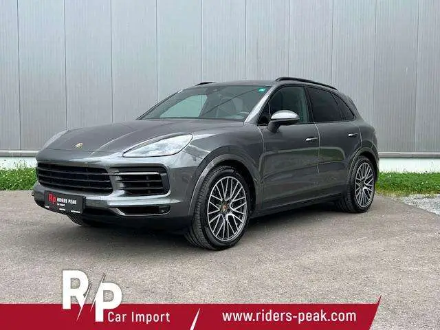 Photo 1 : Porsche Cayenne 2019 Petrol